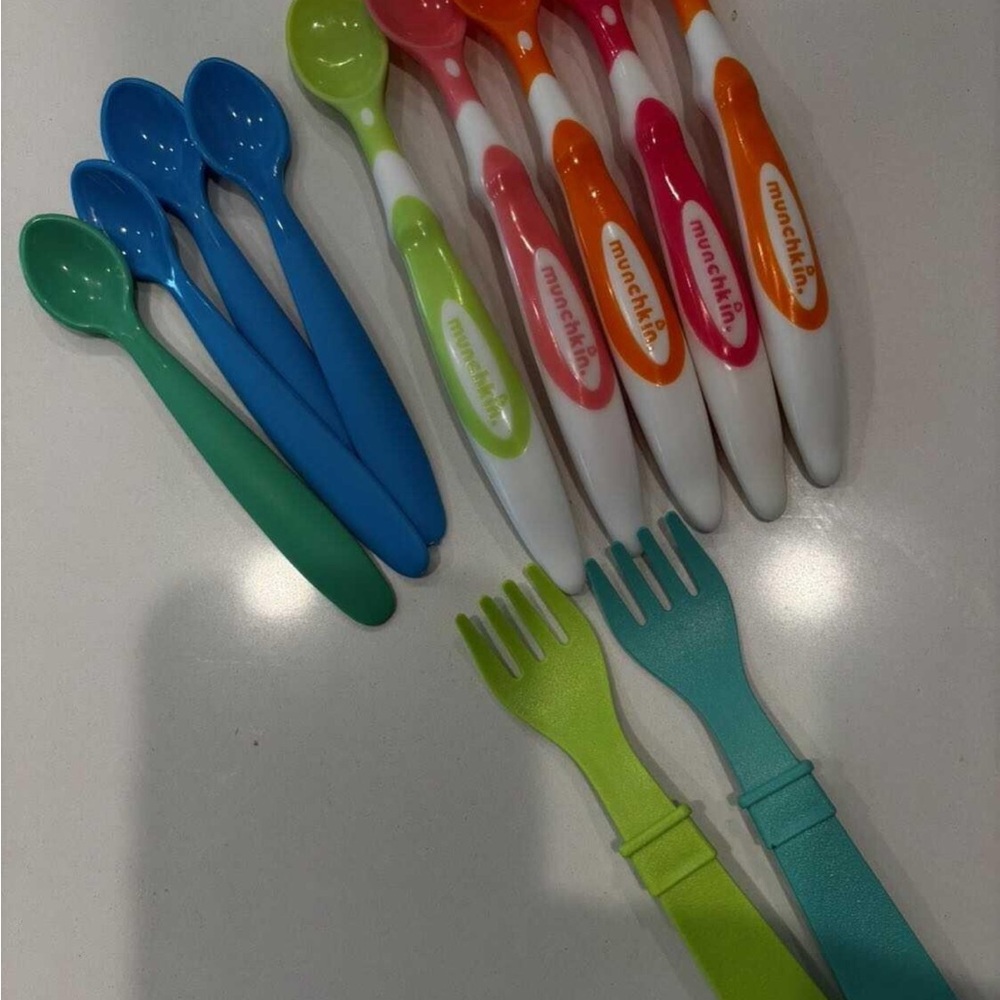 Munchkin Vibrant Spoons and Forks Set